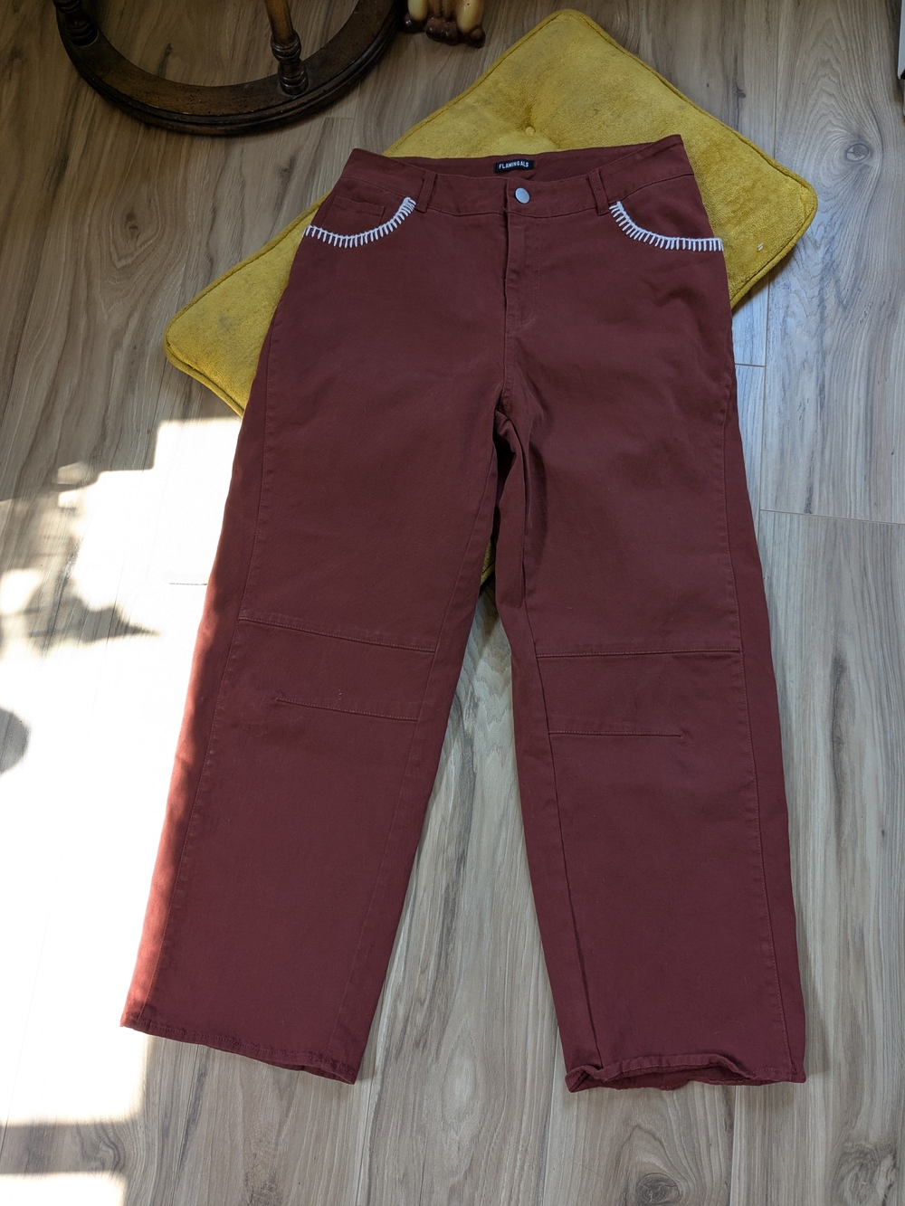 Rust Barrel Jeans With Stitching 💫 - Picture 2 of 10